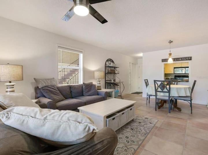 2Bed/2Bath Condo Next To Siesta Key ~A Hidden Gem Sarasota Kültér fotó